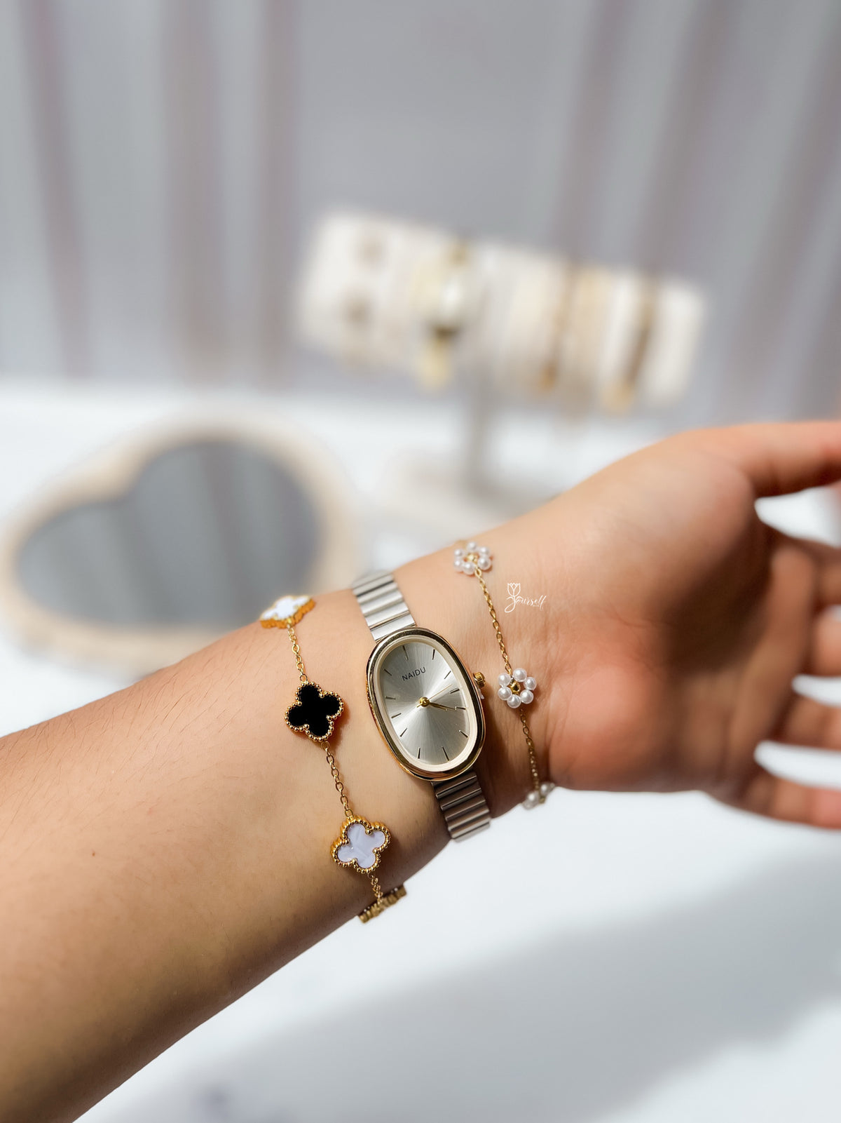 Reloj Vintage NAIDU Doble Tono (Brazalete ajustable)