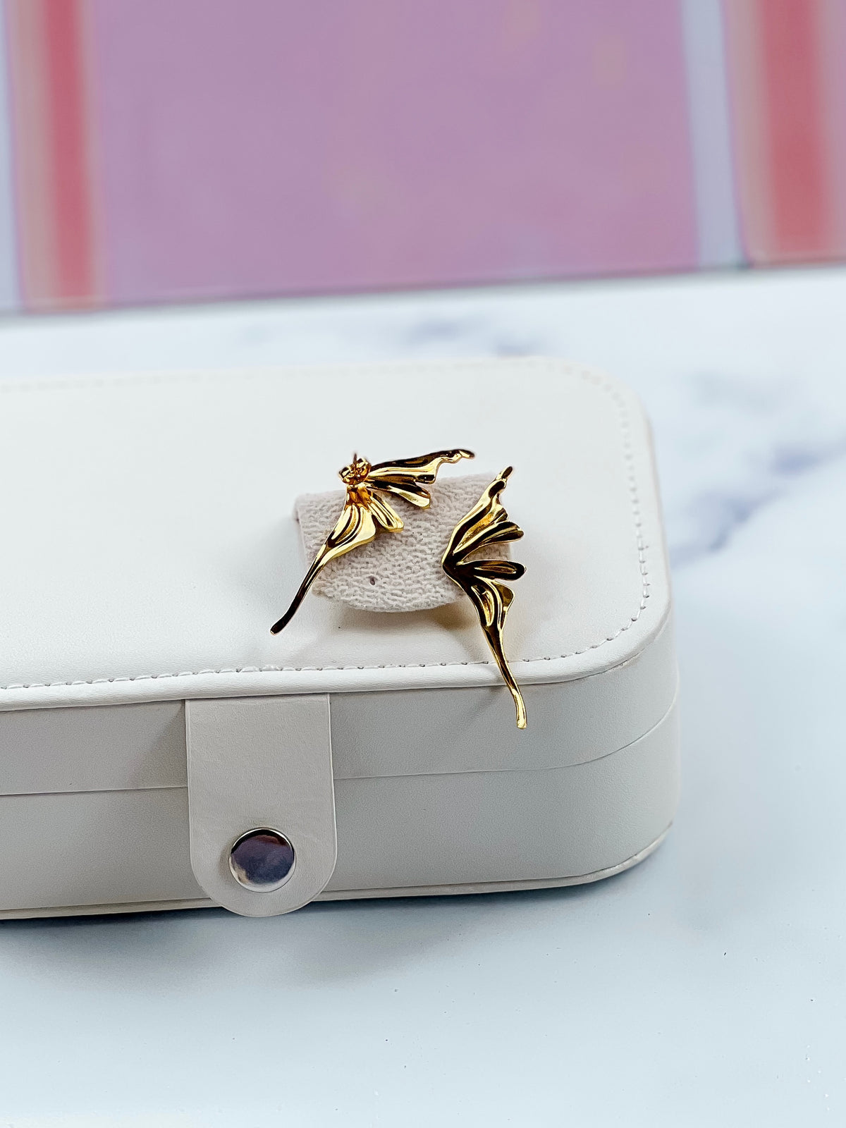 Aritos Ala de Mariposa